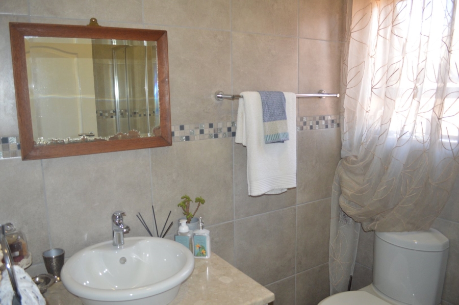 4 Bedroom Property for Sale in Wilkoppies North West